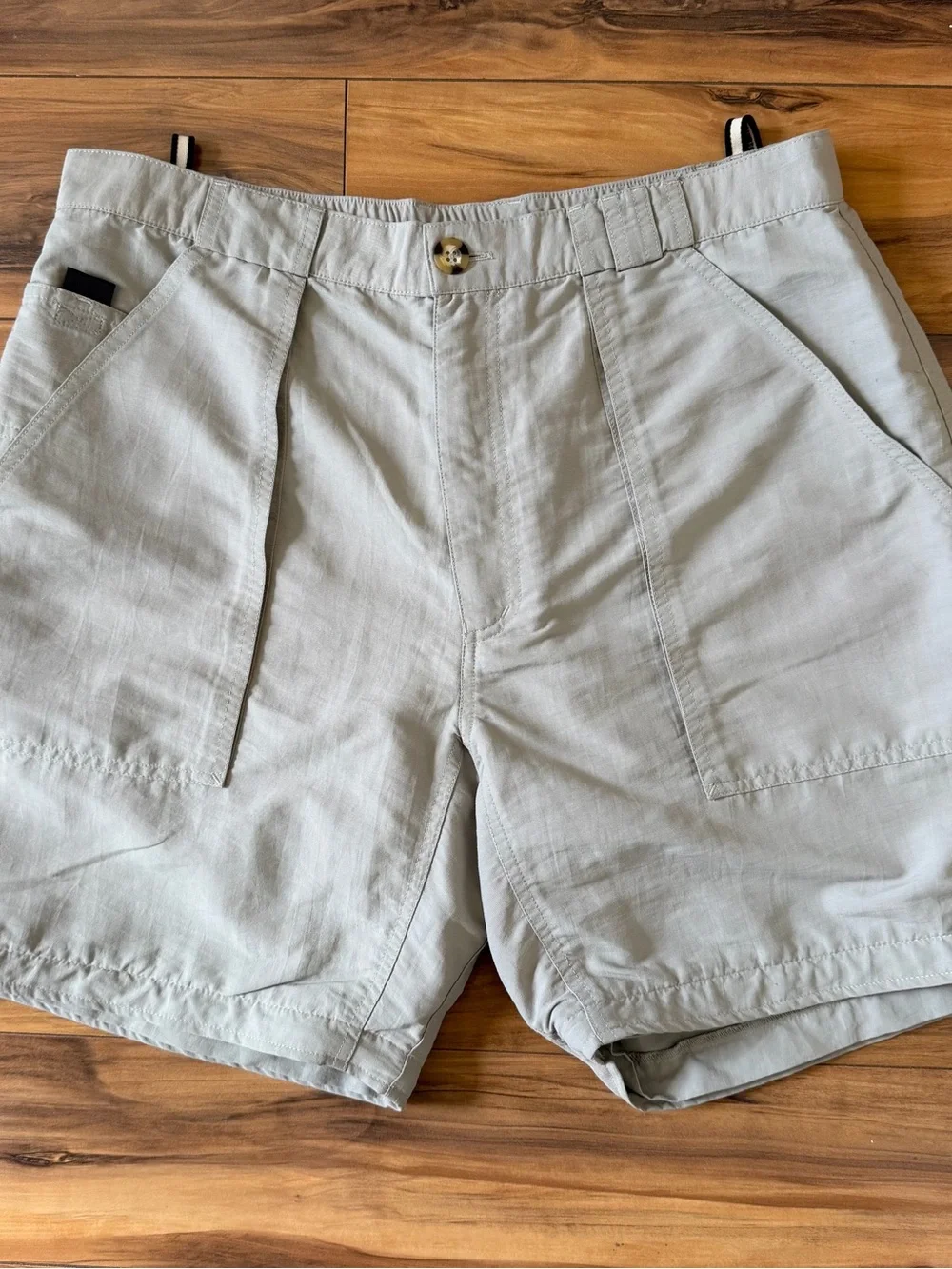 The North Face Light Gray Men’s Shorts (without leg Extensions)